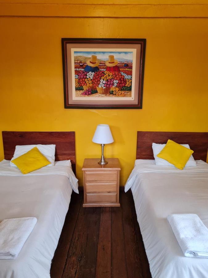 Flying Dog Hostel Lima Bagian luar foto