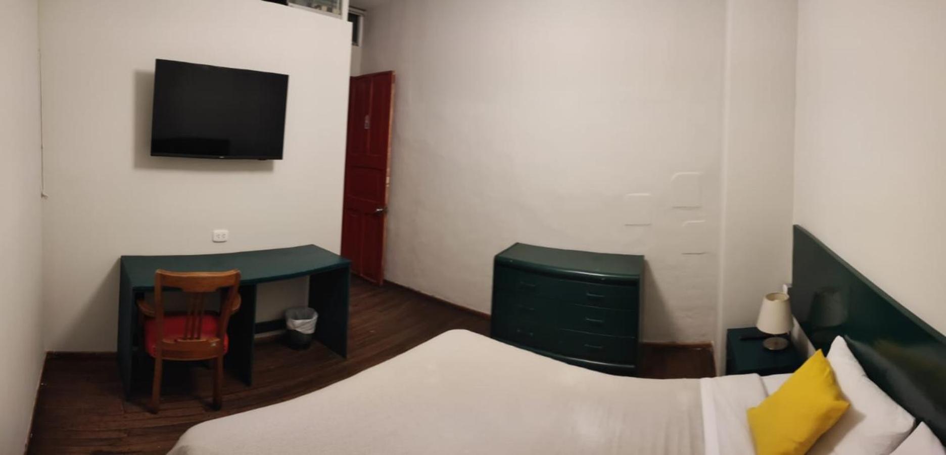 Flying Dog Hostel Lima Bagian luar foto