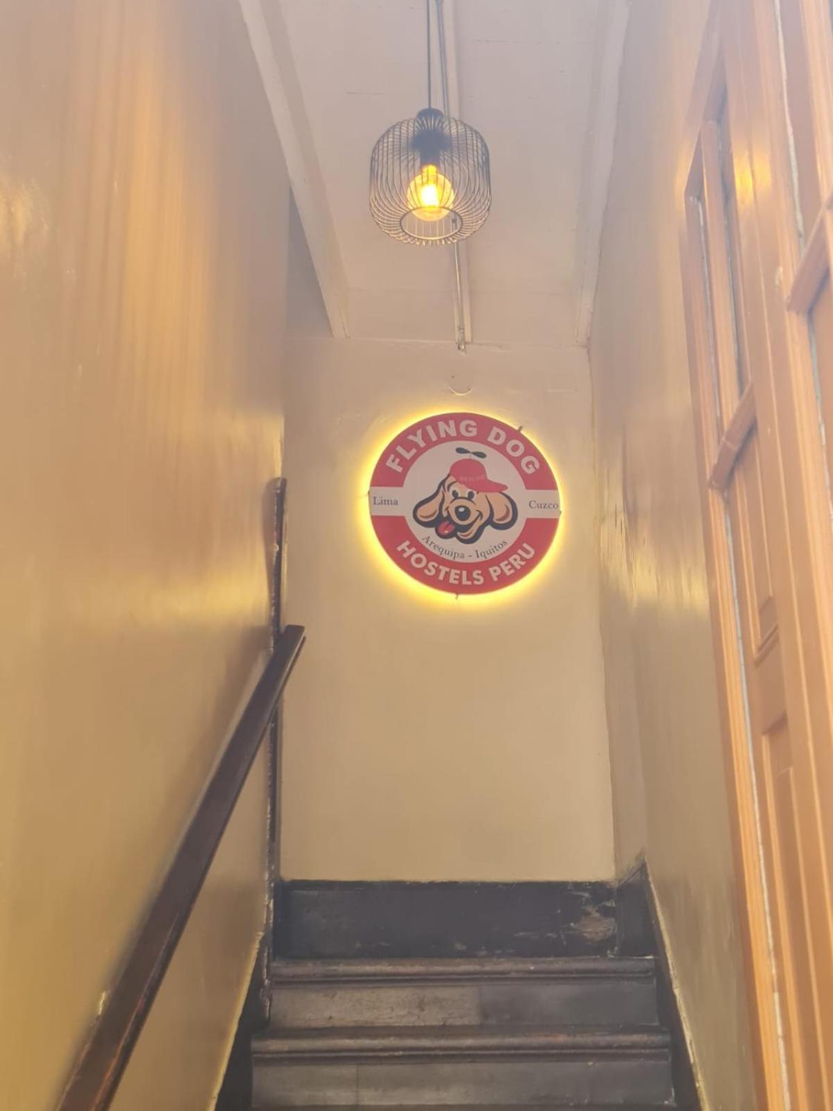 Flying Dog Hostel Lima Bagian luar foto