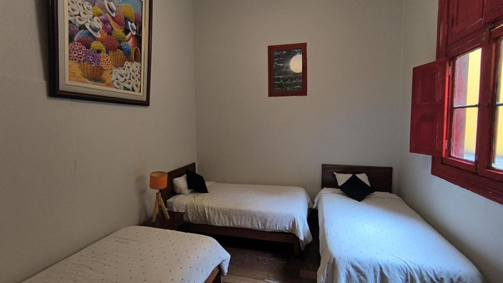 Flying Dog Hostel Lima Bagian luar foto