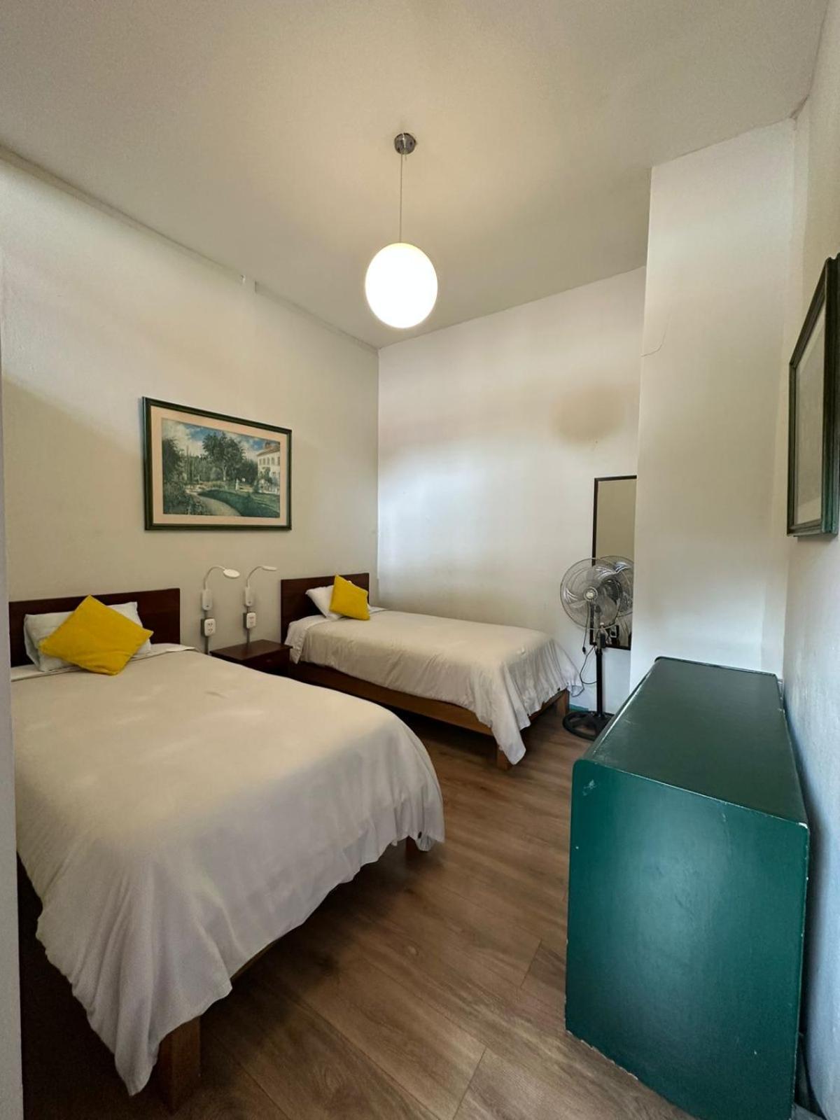 Flying Dog Hostel Lima Bagian luar foto