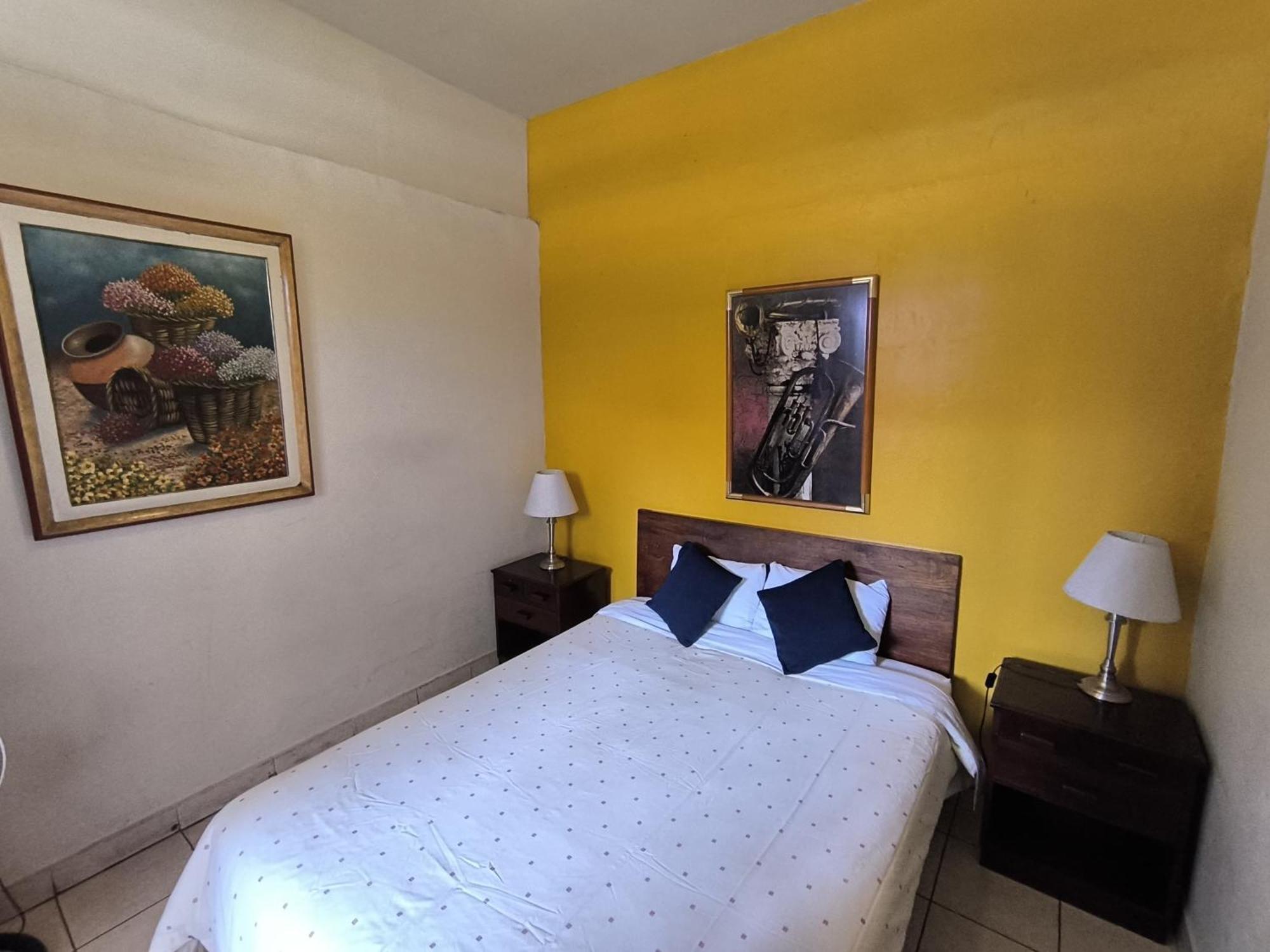 Flying Dog Hostel Lima Bagian luar foto