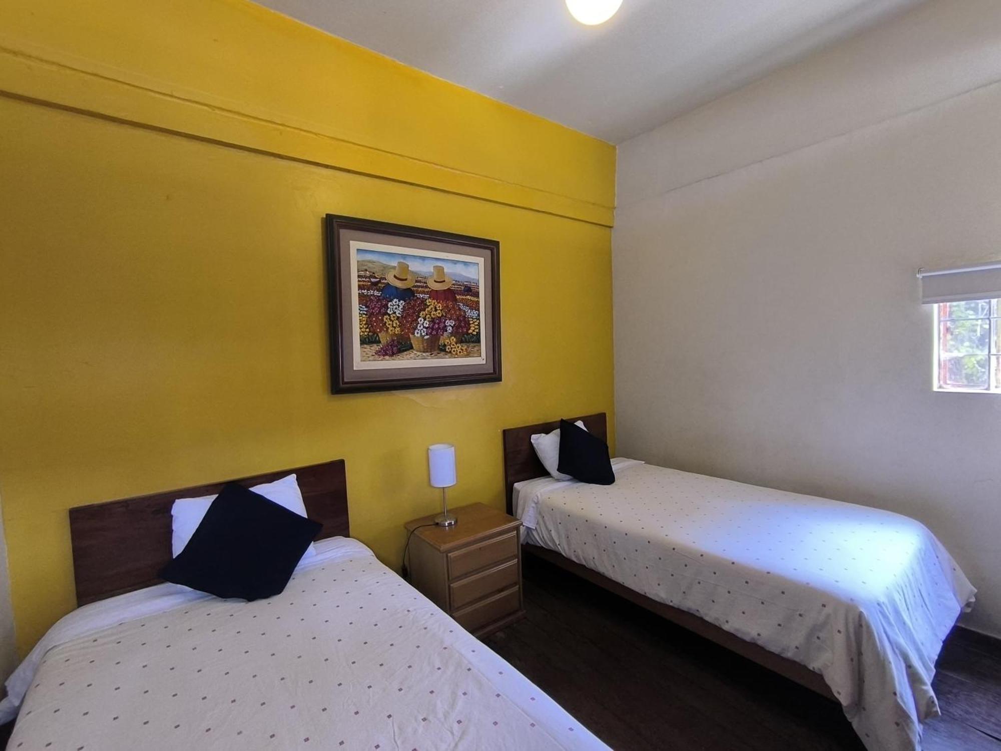 Flying Dog Hostel Lima Bagian luar foto